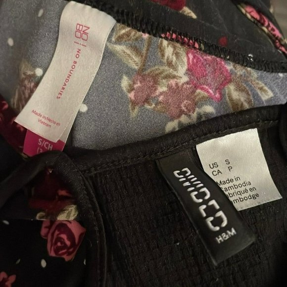 Bundle‎ of Women Blouses - Picture 3 of 10